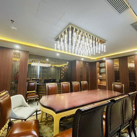 Cua Dong Luxury Hotel Vinh Esterno foto
