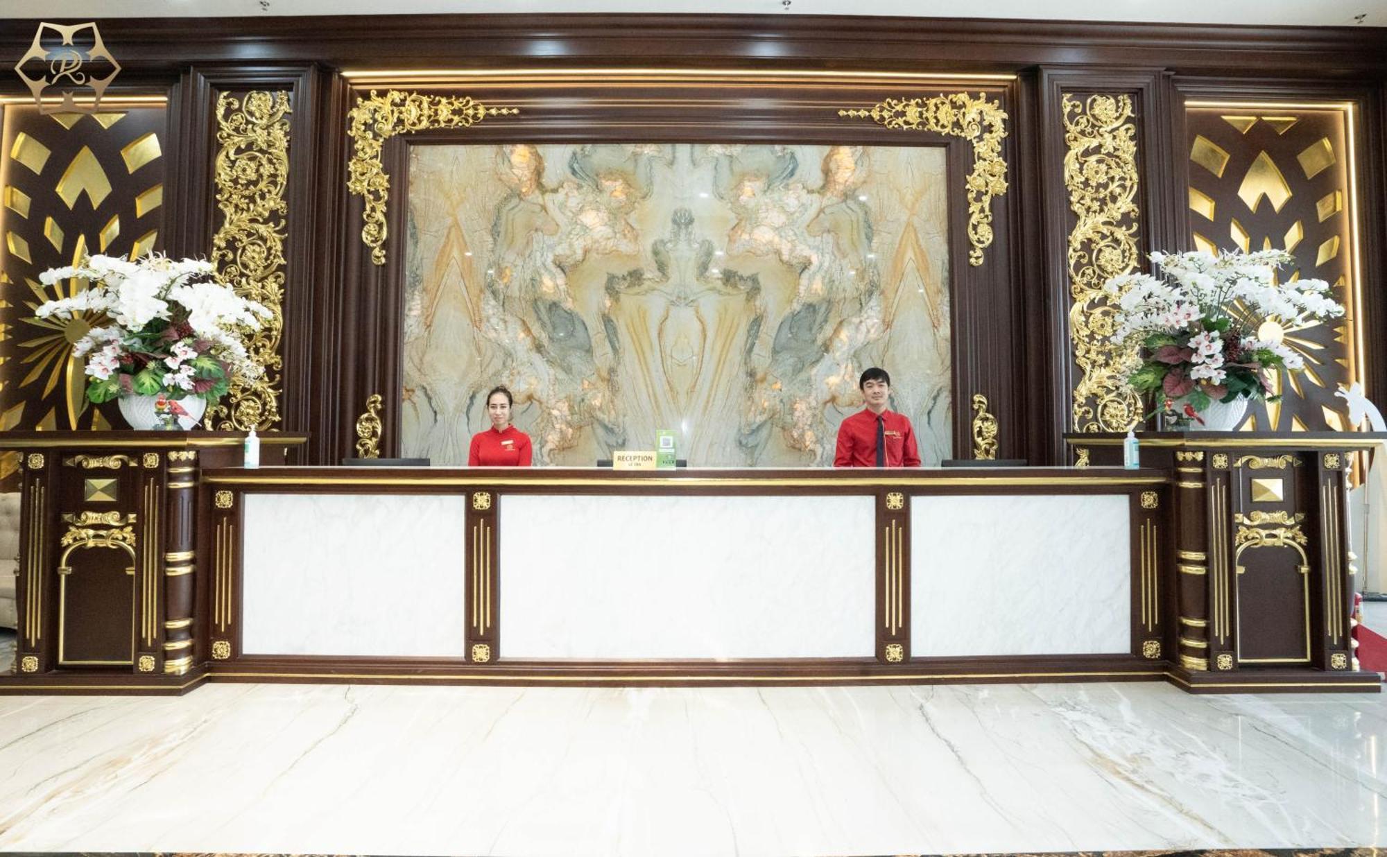 Cua Dong Luxury Hotel Vinh Esterno foto