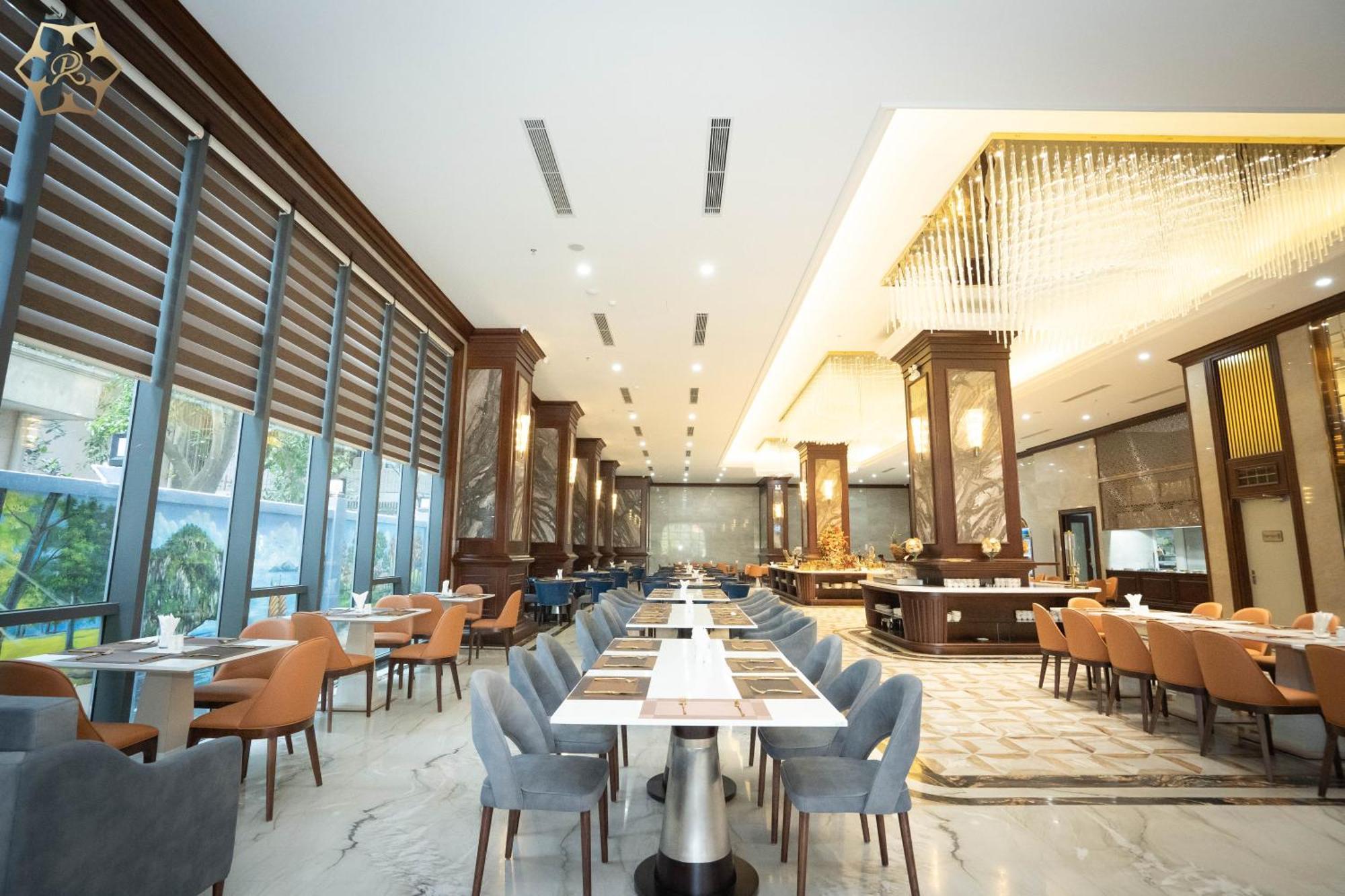 Cua Dong Luxury Hotel Vinh Esterno foto