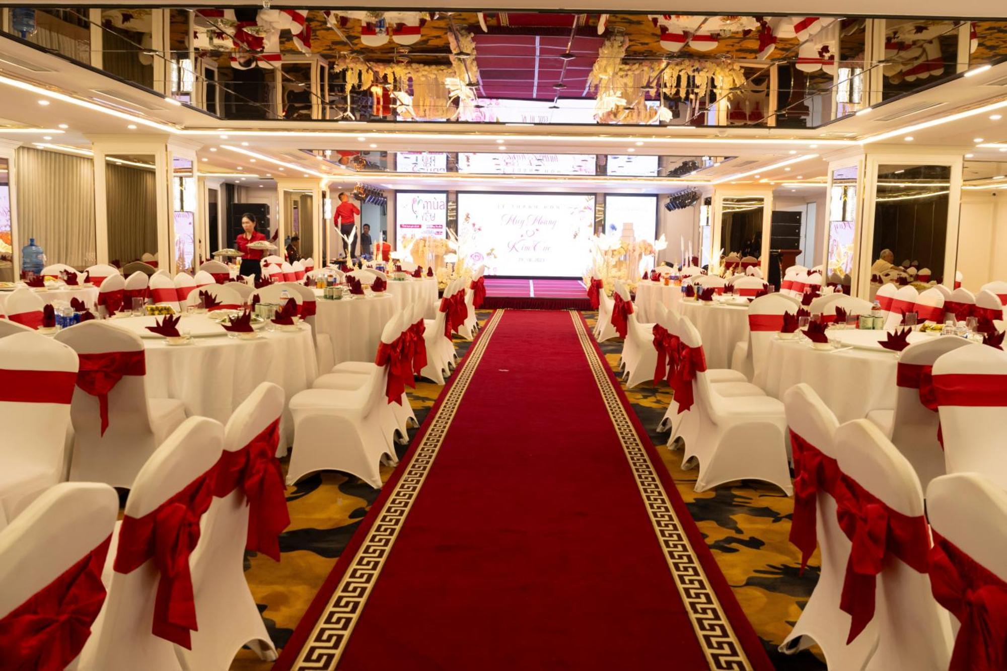 Cua Dong Luxury Hotel Vinh Esterno foto
