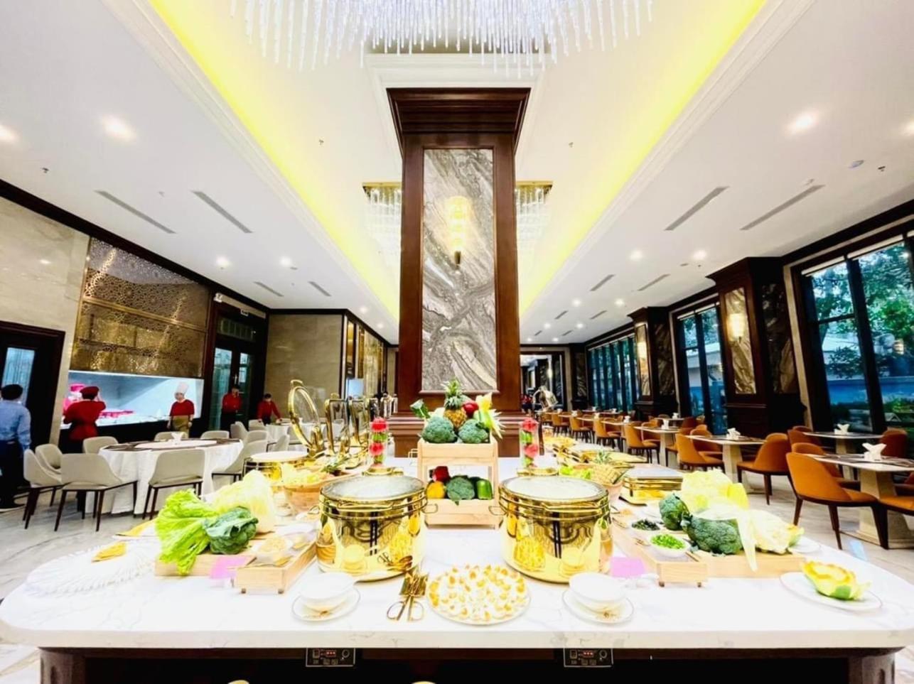 Cua Dong Luxury Hotel Vinh Esterno foto