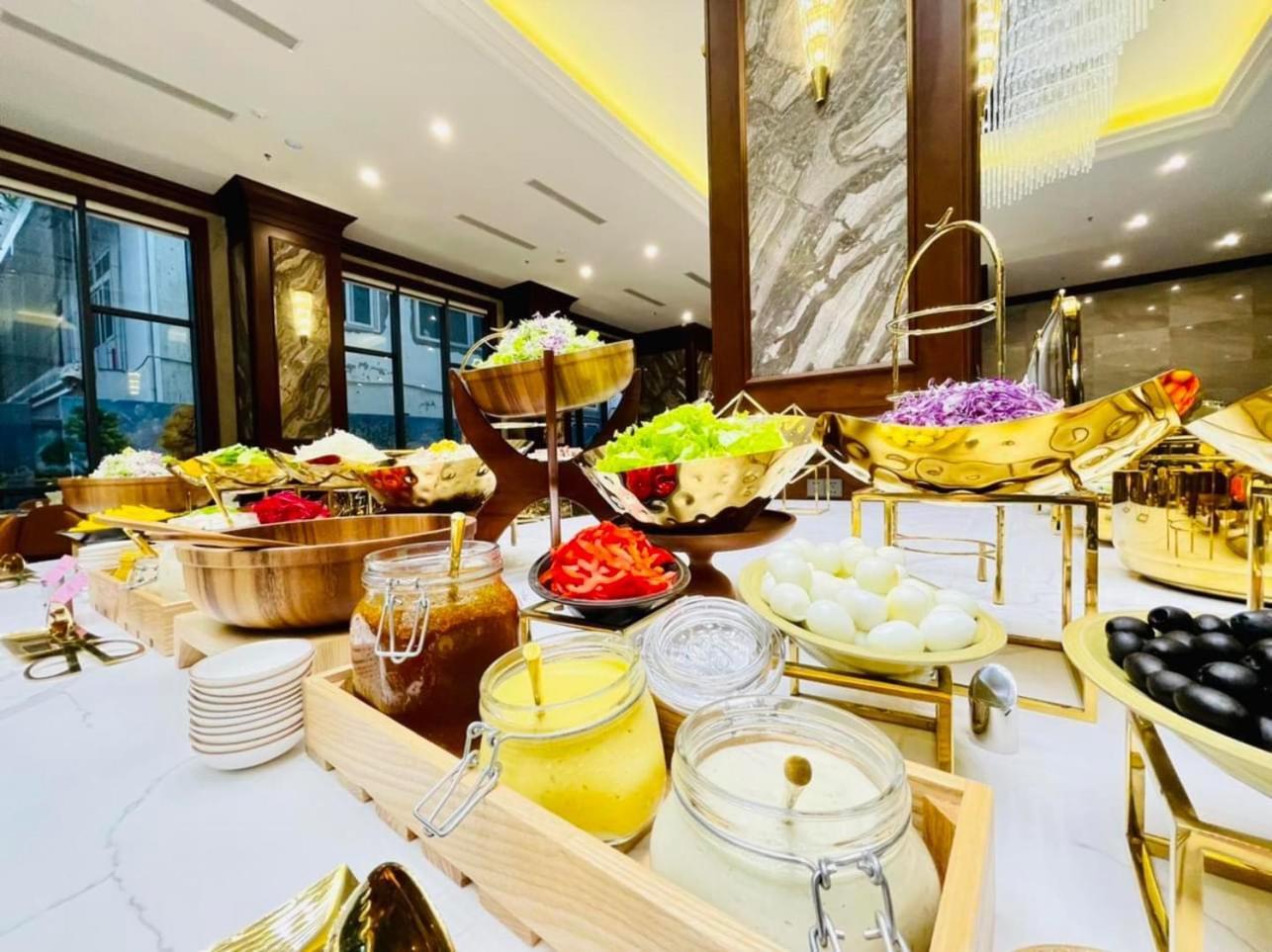 Cua Dong Luxury Hotel Vinh Esterno foto