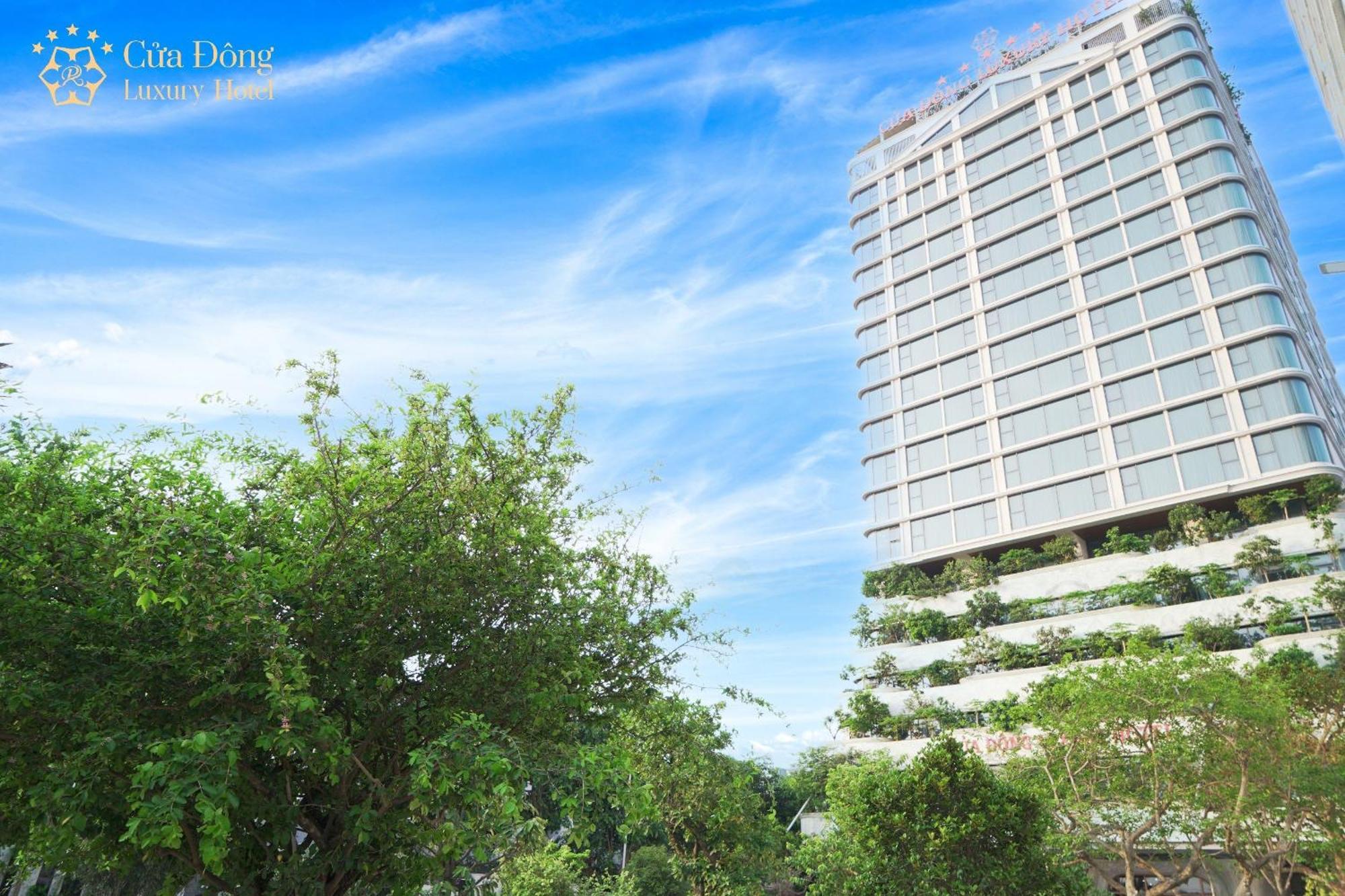 Cua Dong Luxury Hotel Vinh Esterno foto