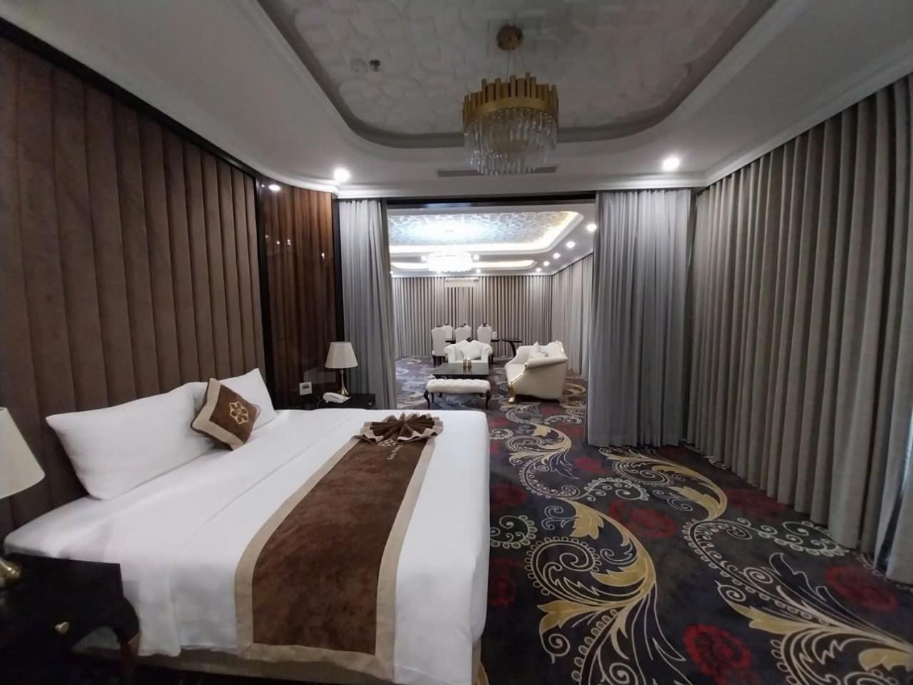 Cua Dong Luxury Hotel Vinh Esterno foto